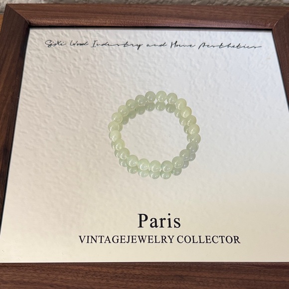 Green Jade (Hetian) Beaded Bracelet 8mm - Picture 2 of 6